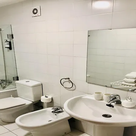 Cozy Family Retreat Oporto