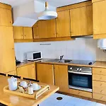 Cozy Family Retreat Apartment